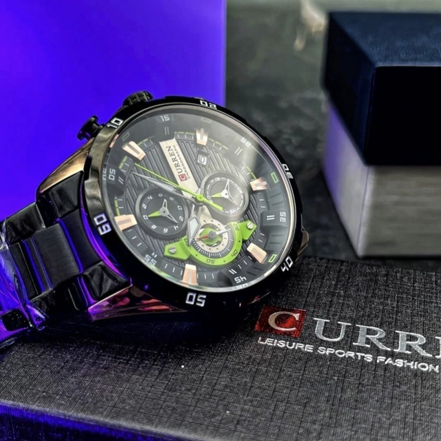 Curren 8402 Watch